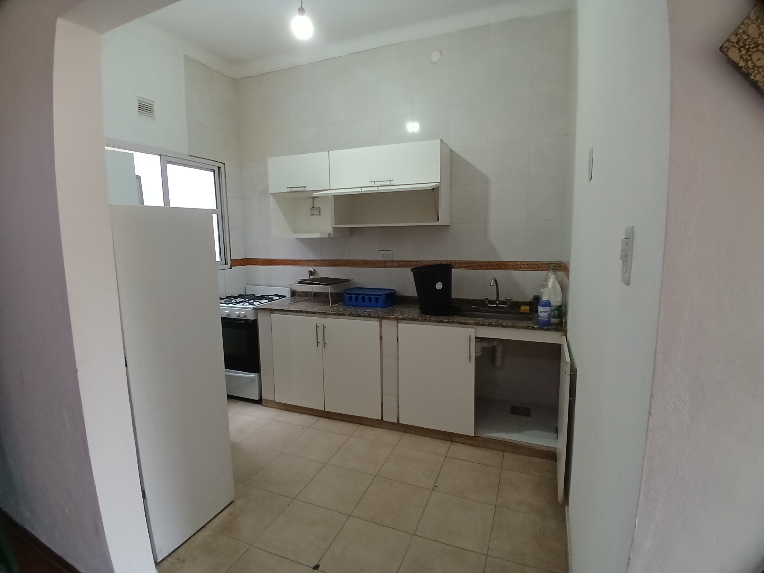 VENTA CASA - 📍 Pje. Tiburcio Padilla al 100